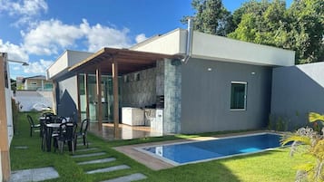 Deluxe House, Pool Access | Room amenity