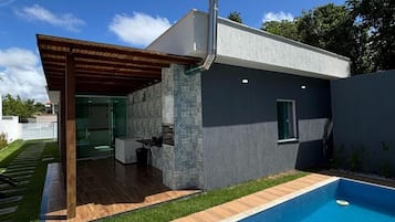 Piscina externa