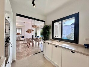 Apartamento, 2 quartos, para fumantes, sacada | Cozinha privada