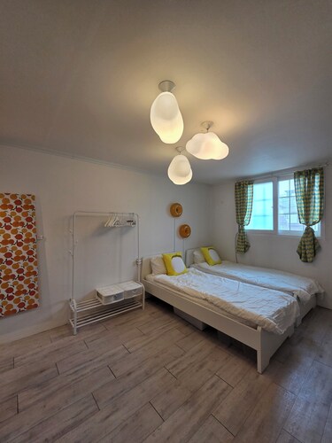 Cloud_Cozy 1-bedroom studio with AC in EWha Univ