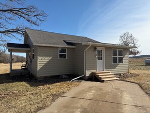 Exterior - Independence Cozy Den (Independence)