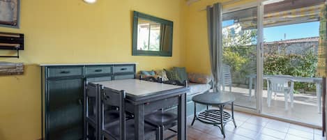 リビング エリア