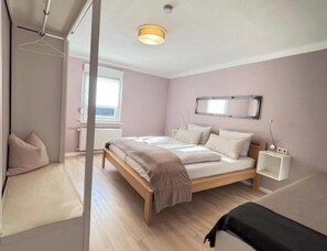 2 Schlafzimmer, Bügeleisen/Bügelbrett, Reisekinderbett, kostenloses WLAN