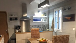 Uklassifisert bilde, 4 av 16, knapp