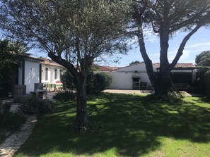 Property grounds - Family house 10 persons with swimming pool 5x2 (Loix)