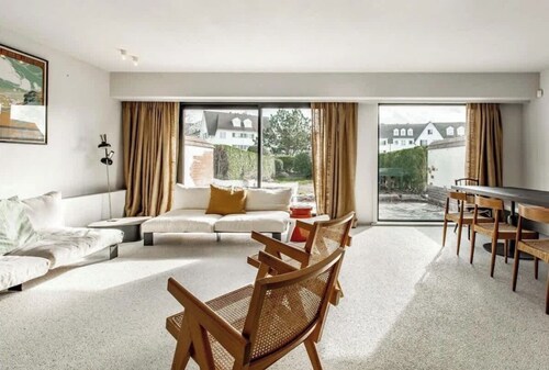Prachtige tuin-duplex op wandeldijk Knokke-Zoute