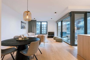 TV, offices - Modern apartment in the Iconic Ensor Tower (Oostende)