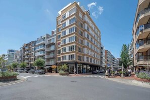 Exterior - Modern Loft apartment at 300 meters from the Sea (Knokke-Heist)