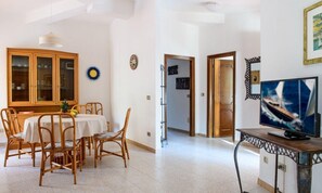 Dining - Villa lu Culumbu Independent Villa (AGLIENTU)