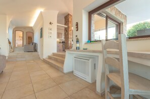 Interior - Calypso Lux Independent Villa (AGLIENTU)