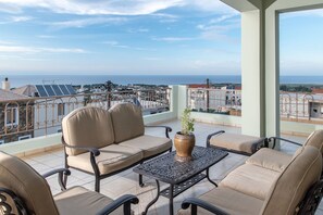 Property grounds - Douranakis house · Seaview Apartment (Chania)