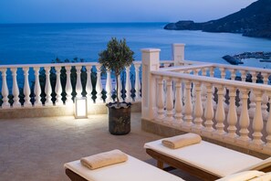 Property grounds - Posto Serene with Jacuzzi (Tsoutsouros)