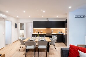Dining - Exclusive 3-Bedroom Haven in Kolonaki Center (Athina)