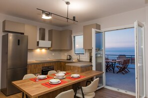 Fridge, oven, dishwasher, coffee/tea maker - Areti Seaview Residence (Rethymno)