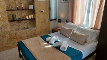 2 Schlafzimmer, Schreibtisch, Bügeleisen/Bügelbrett, kostenloses WLAN