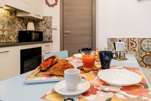 Dining - Casa Nanna Chic in Vaticano (Rome)