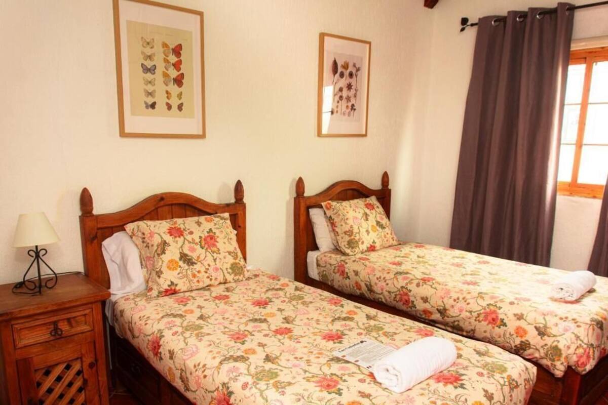 Kahden hengen huone (kaksi sänkyä), vuoristonäköala | Ilmainen Wi-Fi