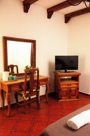 Classic Double Room, Courtyard View | Wi-fi percuma 