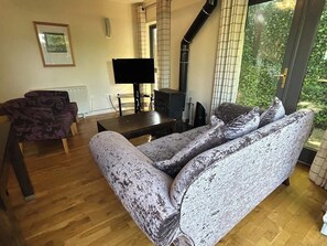 Living area - 11 The Avenue Holiday Village free parking (Killarney)