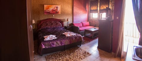 2 Schlafzimmer, Schreibtisch, Reisekinderbett, kostenloses WLAN
