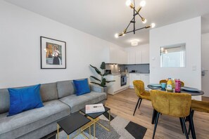 Living area - Modern Housing Apartments (Wien)