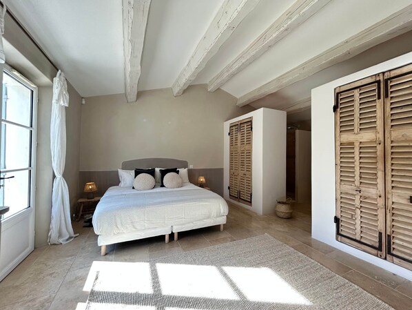 5 bedrooms, desk, iron/ironing board, free WiFi - La Bastide Lavandin (Ventabren)