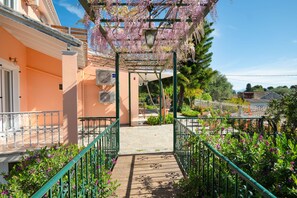 Terrace/patio - Villa Marifei in Kato Korakiana (Kato Korakiana)