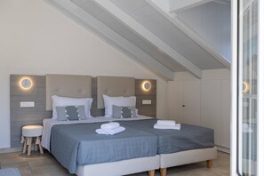 1 bedroom, iron/ironing board, travel cot, bed sheets - Terra Nuova Zante in Zakynthos (Zakynthos)