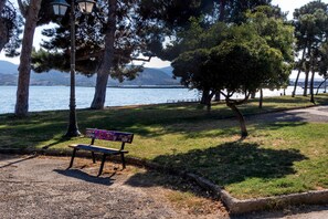 Property grounds - The Coastal Rock House (Volos)