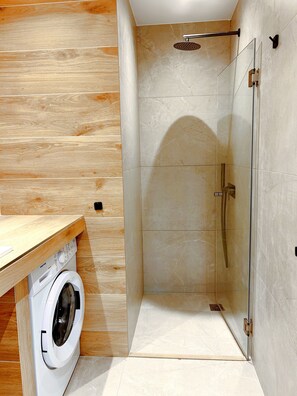 Hair dryer, towels - No 4 - Theo Two-Bedrooms Apartment first floor (Athina)