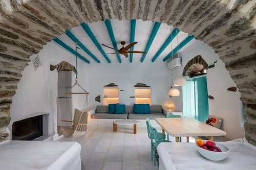 Melina house, Platia Tinos