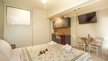 1 bedroom, free WiFi, bed sheets