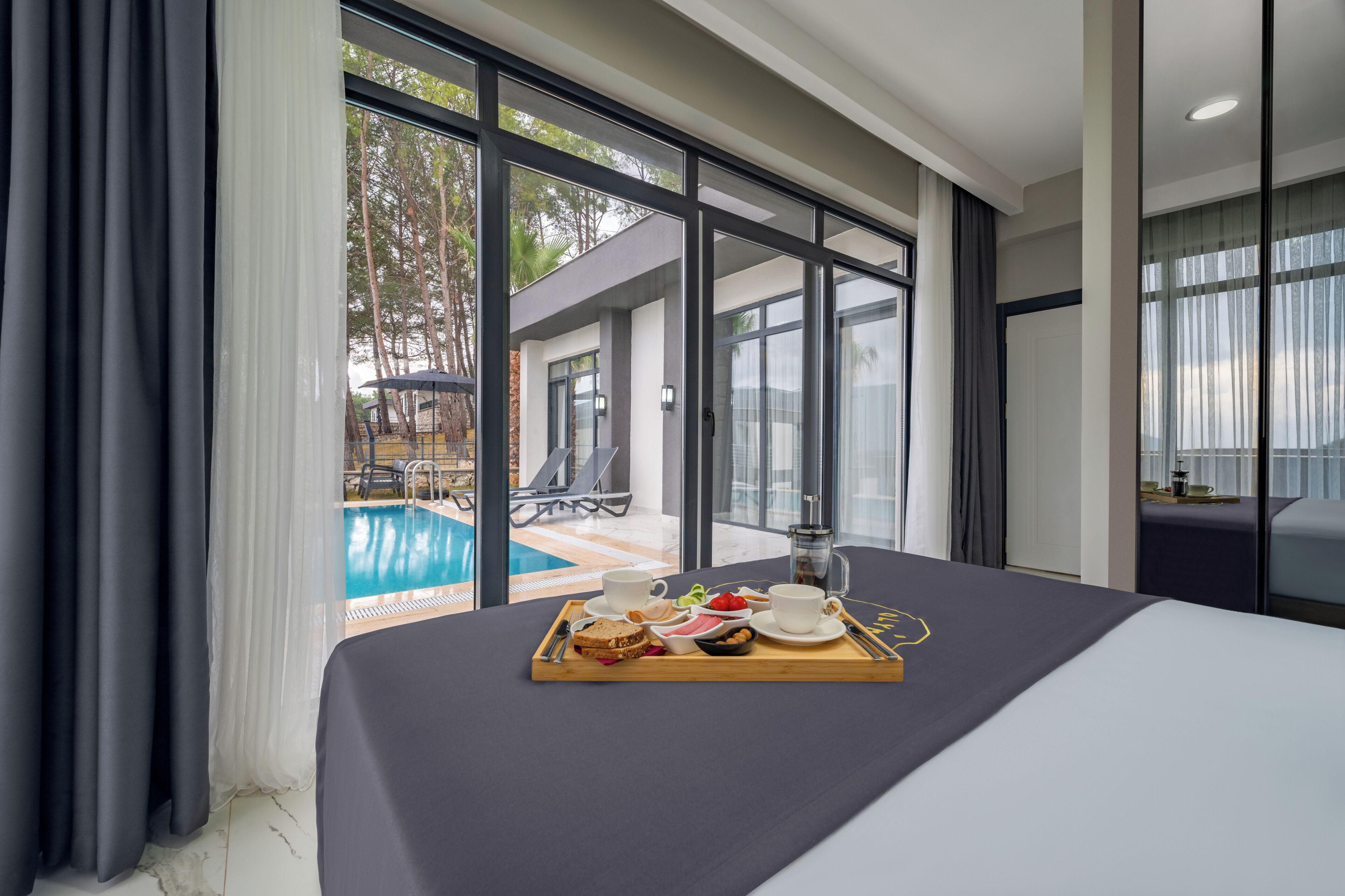 ห้องเอ็กเซกคิวทีฟสวีท, วิวสวน | วิวจากห้องพัก