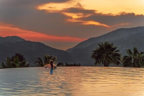 Seasonal outdoor pool - Olympos Health Peak Luxury Resort (Kumluca)
