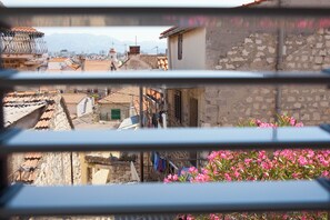 Oklassificerad bild, 4 av 12, knapp