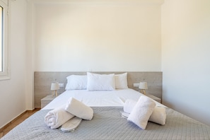 2 bedrooms, iron/ironing board, free WiFi, bed sheets - The Walls Apartments | 2 (Iraklio)