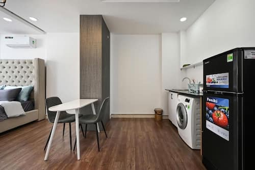 Suite, vista al río | Interior