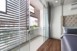 ห้องสวีท, วิวแม่น้ำ | มินิบาร์, โต๊ะทำงาน, Wi-Fi ฟรี, ผ้าปูที่นอน