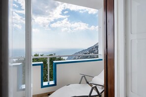 Interior - Casa Pino with Sea View, Balcony, and Wi-Fi (Furore)