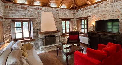 Villa Acroria in Karpenisi