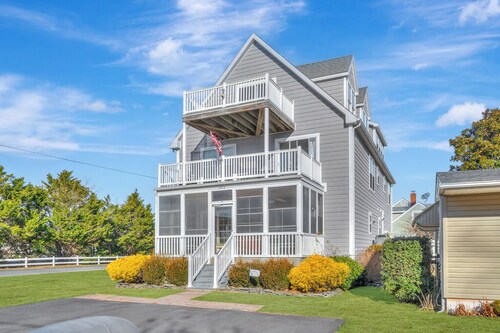 Harbor View by Seaside Vacations & Sales