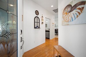 Interior - Quiet Cul De Sac, Neighborhood Pool, Golf Cart Included - 290 Whitetail Court (Fripp Island)