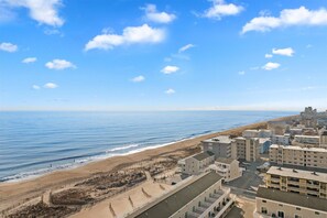 On the beach - Gateway Grand 1203 by Seaside Vacations & Sales (Ocean City)