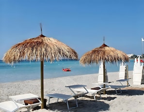 Beach - 'Corallo' Room with Shared Garden, Wi-Fi and Air Conditioning (Leverano)