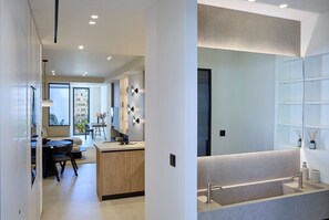 Interior - Deluxe Apartment by Fasma Suites (Pireas)