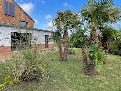 Vacation rental with a private heated indoor pool • Serves 6 • Near the Somme Bay