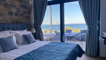 2 bedrooms, iron/ironing board, WiFi (free), bed sheets