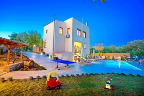 Children’s area - Villa Aclando with private swimming pool (Rethymno)