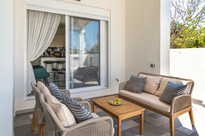 Terrace/patio - Paradissia Luxe Villa with Private Swimming Pool (Damatria)