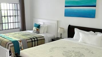 2 bedrooms, iron/ironing board, WiFi, bed sheets